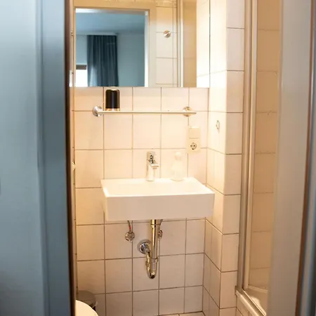 Claes Weinquartier - & Wein By Niko Schmitt * Trittenheim