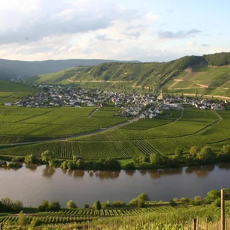 Weingut Claes Schmitt Erben