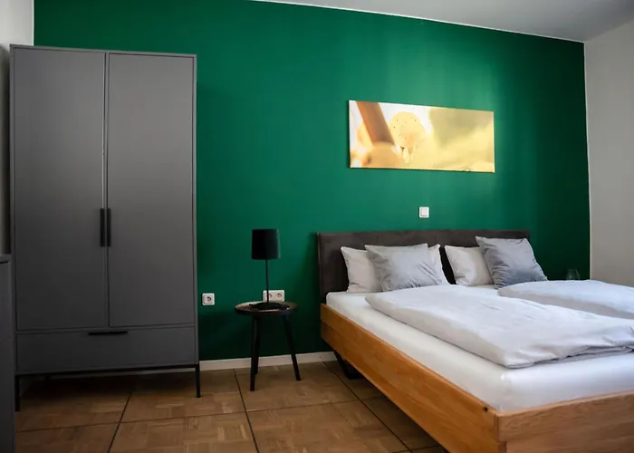 Claes Weinquartier - & Wein By Niko Schmitt Trittenheim